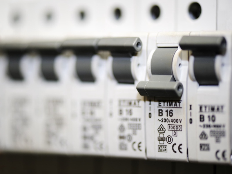 Five Common Reasons a Circuit Breaker Isn’t Resetting